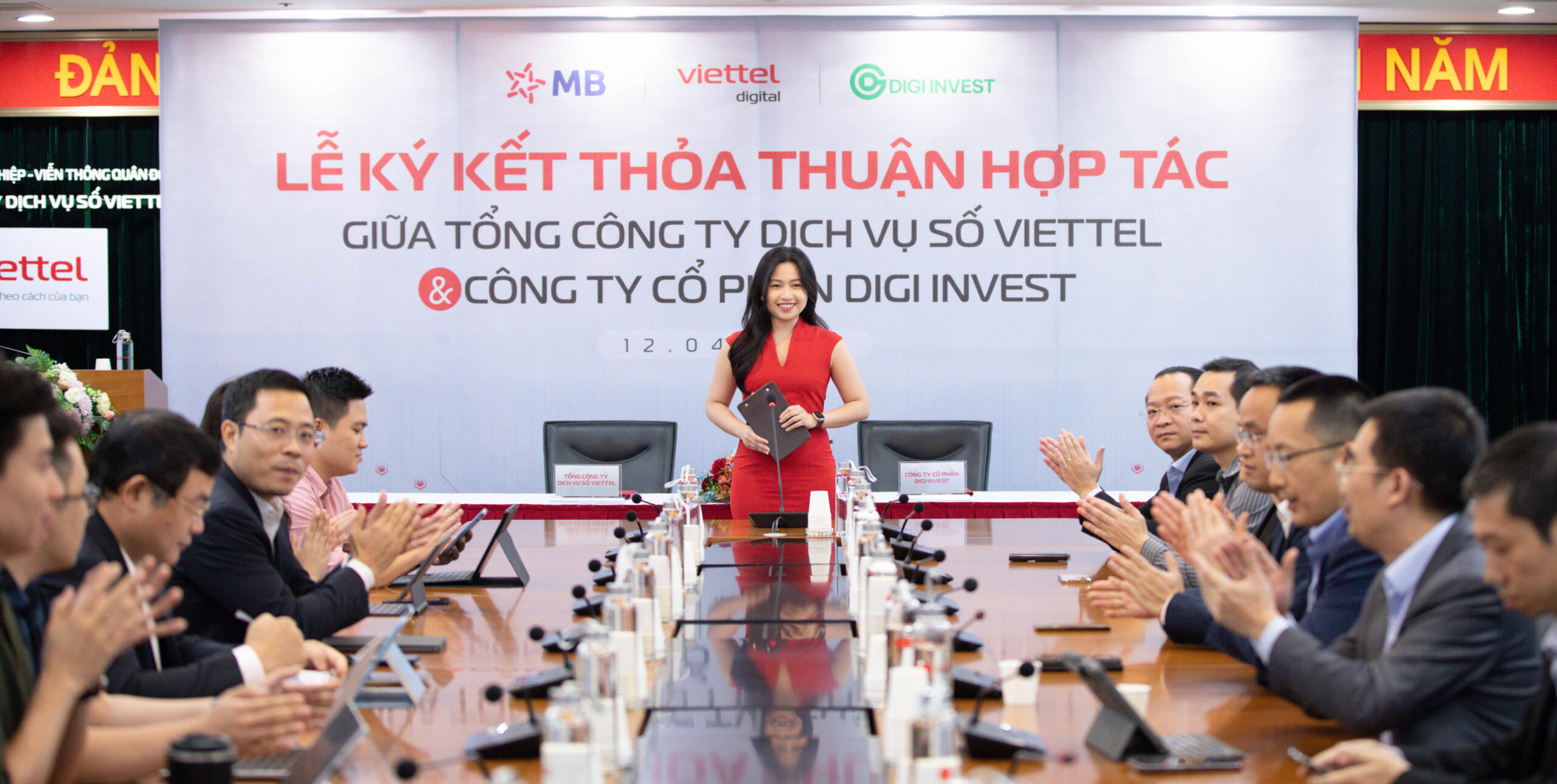 Ảnh Lễ ký kết thỏa thuận hợp tác giữa Công ty cổ phần Digi Invest và Tổng công ty dịch vụ số Viettel (Ảnh Viettel Digital)