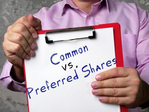 Cổ phiếu phổ thông vs Cổ phiếu ưu đãi