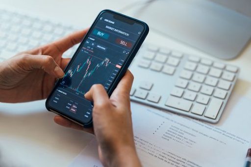 Nắm vững kiến thức chứng khoán trước khi giao dịch